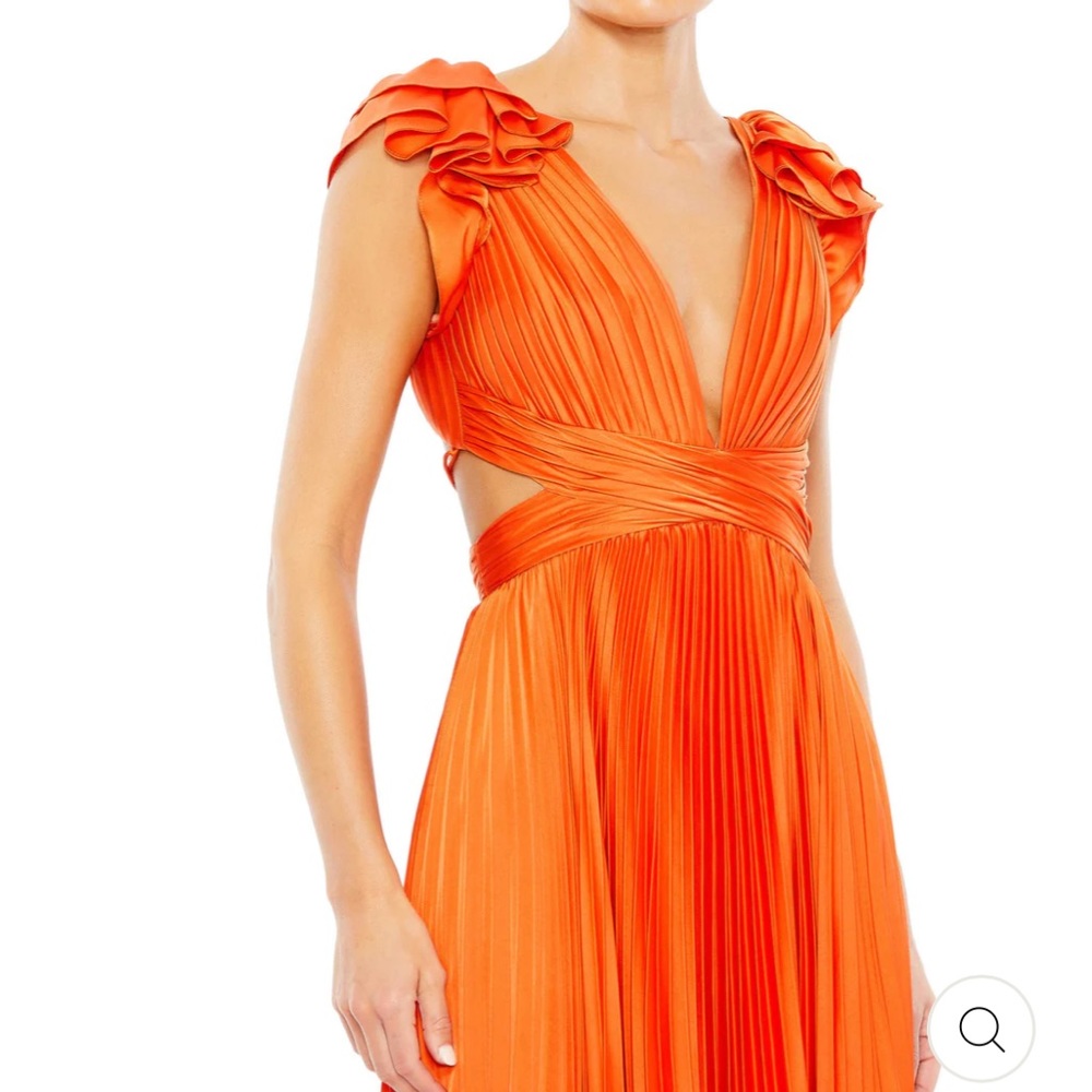 MAC DUGGAL Leena Pleated Lace-Up Satin Gown - Picture 2 of 11